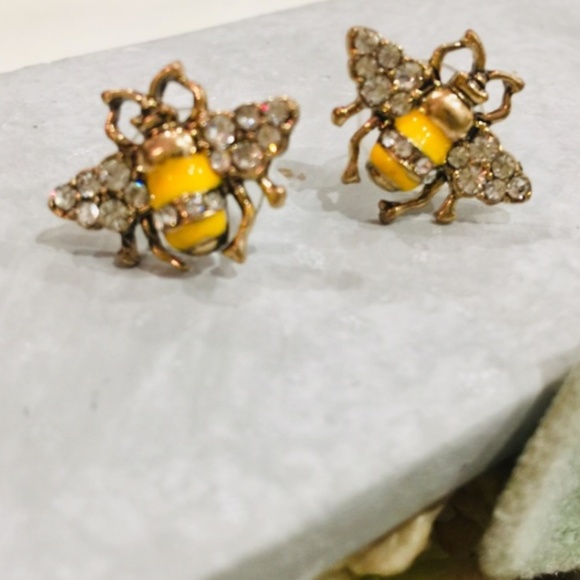 Crystal Yellow Bee Stud Earrings - Picture 2 of 6